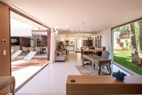 Villa en venta en Santa Eulalia Del Rio, Ibiza, España 6 dormitorios, 572 m2 No. 47623 - foto 5
