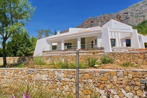 Villa en venta en Jávea, Alicante, España 4 dormitorios, 500 m2 No. 46016 - foto 1