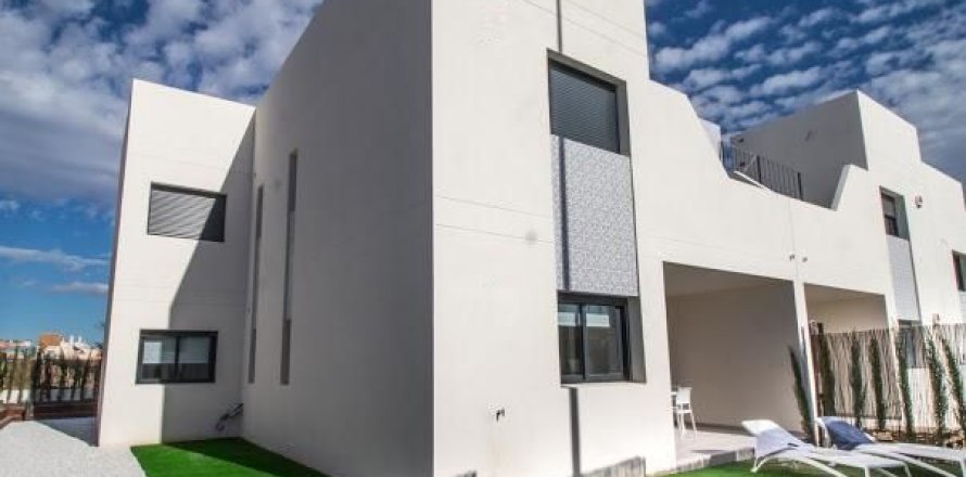 Casa adosada en Villamartin, Alicante, España 3 dormitorios, 147 m2 No. 42215