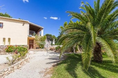 Villa en venta en Calpe, Alicante, España 4 dormitorios, 407 m2 No. 45884 - foto 9