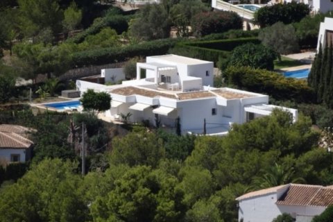 Villa en venta en Jávea, Alicante, España 5 dormitorios, 380 m2 No. 45705 - foto 4