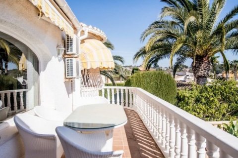 Villa en venta en Calpe, Alicante, España 4 dormitorios, 307 m2 No. 42131 - foto 5