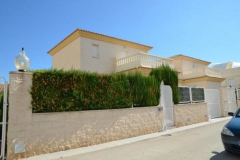 Villa en venta en La Nucia, Alicante, España 6 dormitorios, 250 m2 No. 45203 - foto 1