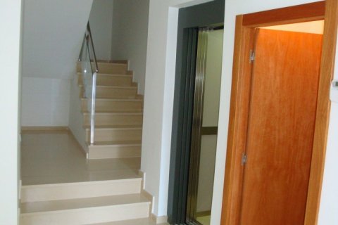 Villa en venta Barcelona, España 4 dormitorios, 300 m2 No. 41459 - foto 7