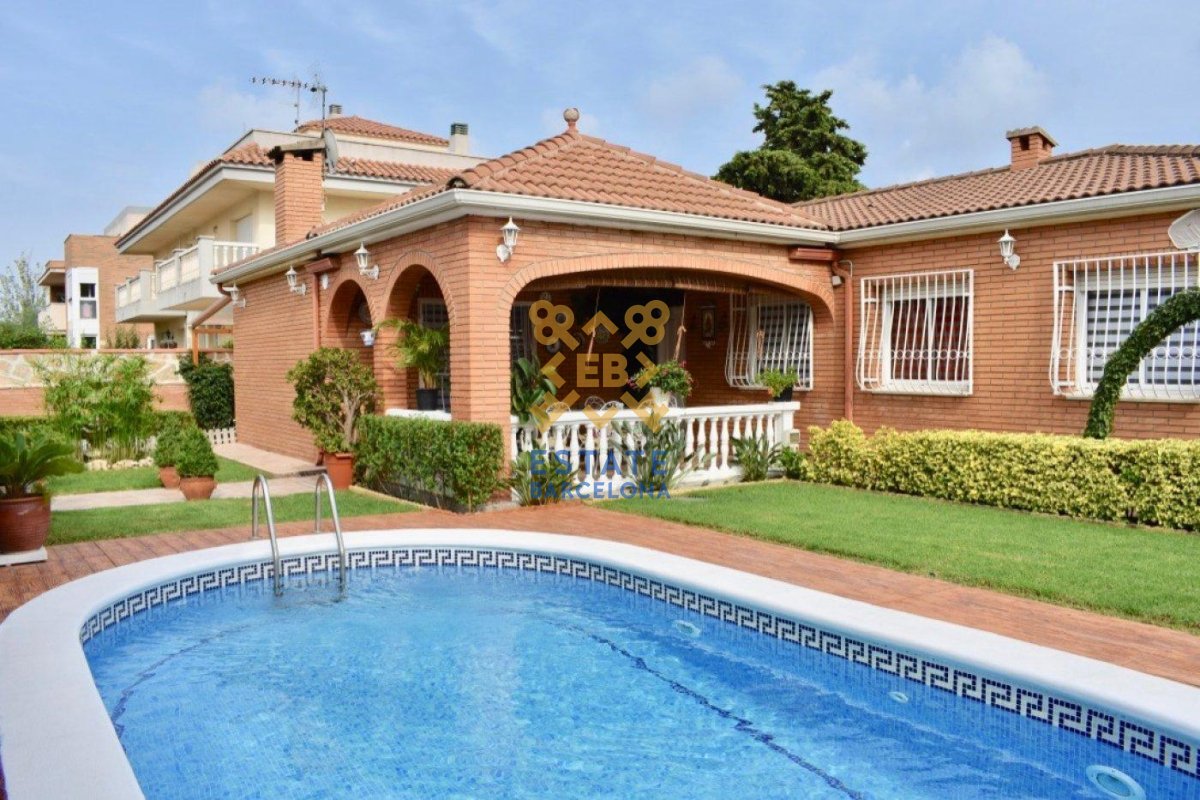 Сasa en venta en Salou, Tarragona, España de Estate Barcelona 3