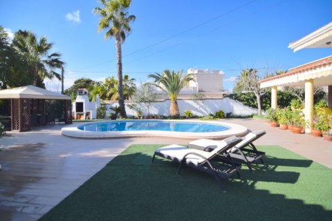Villa en venta en Benidorm, Alicante, España 5 dormitorios, 421 m2 No. 42132 - foto 4