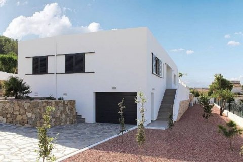 Villa en venta en Calpe, Alicante, España 3 dormitorios, 179 m2 No. 46031 - foto 1