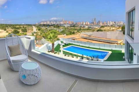 Villa en venta en Benidorm, Alicante, España 3 dormitorios, 210 m2 No. 44054 - foto 3