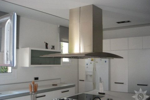Villa en venta en Barcelona, España 3 dormitorios, 420 m2 No. 41460 - foto 11