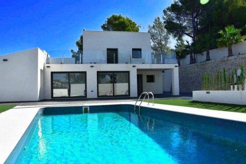 Villa en venta en Moraira, Alicante, España 4 dormitorios, 160 m2 No. 43942 - foto 1