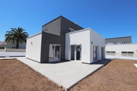 Villa en venta en Dénia, Alicante, España 3 dormitorios, 141 m2 No. 42154 - foto 2