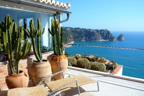 Villa en venta en Jávea, Alicante, España 6 dormitorios, 740 m2 No. 44381 - foto 8