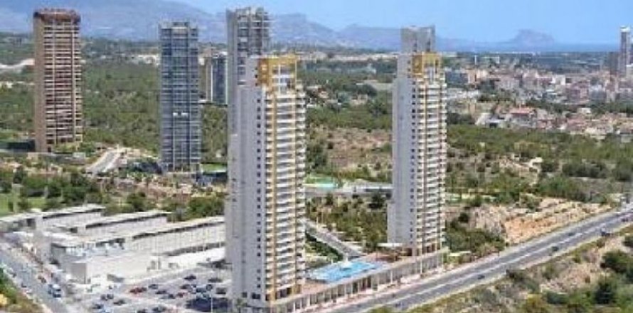 Apartamento en Benidorm, Alicante, España 3 dormitorios, 140 m2 No. 44845