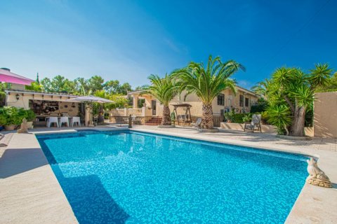 Villa en venta en La Nucia, Alicante, España 3 dormitorios, 280 m2 No. 42180 - foto 1