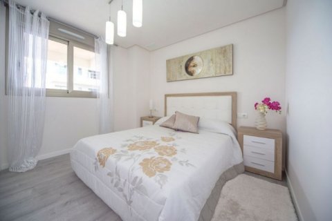 Ático en venta en Villamartin, Alicante, España 2 dormitorios, 74 m2 No. 43855 - foto 9