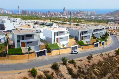 Villa en venta en Finestrat, Alicante, España 4 dormitorios, 300 m2 No. 41480 - foto 4