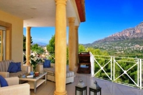 Villa en venta en Jávea, Alicante, España 6 dormitorios, 570 m2 No. 45889 - foto 5