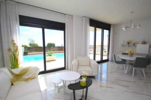 Villa en venta en La Manga del Mar Menor, Murcia, España 3 dormitorios, 92 m2 No. 42846 - foto 6