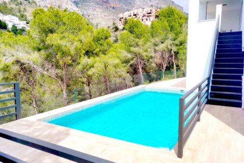 Villa en venta en Altea, Alicante, España 4 dormitorios, 320 m2 No. 43091 - foto 3