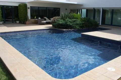 Villa en venta en Jávea, Alicante, España 5 dormitorios, 389 m2 No. 44212 - foto 2