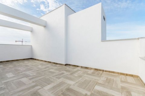 Casa adosada en venta en Villamartin, Alicante, España 3 dormitorios, 134 m2 No. 42549 - foto 4