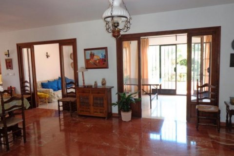 Villa en venta en Benissa, Alicante, España 7 dormitorios, 377 m2 No. 44341 - foto 9