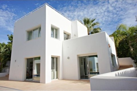 Villa en venta en Moraira, Alicante, España 4 dormitorios, 206 m2 No. 43697 - foto 1