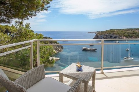 Villa en venta en Sol De Mallorca, Mallorca, España 6 dormitorios, 307 m2 No. 44969 - foto 3