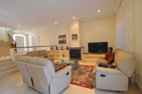 Villa en venta en Altea, Alicante, España 5 dormitorios, 350 m2 No. 45591 - foto 5