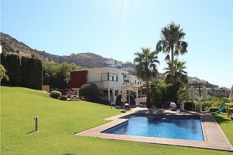 Villa en venta en Altea, Alicante, España 8 dormitorios, 781 m2 No. 44856 - foto 2