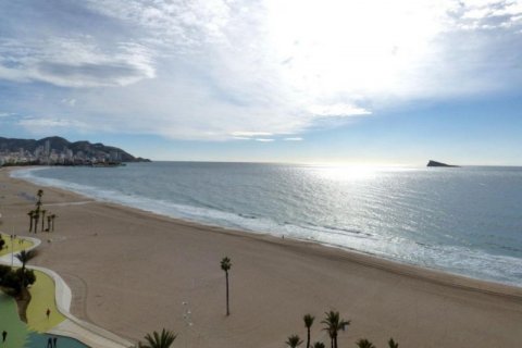 Ático en venta en Benidorm, Alicante, España 3 dormitorios, 92 m2 No. 44559 - foto 2