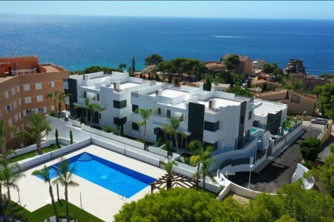 Casa adosada en venta en Calpe, Alicante, España 3 dormitorios, 307 m2 No. 41612 - foto 3