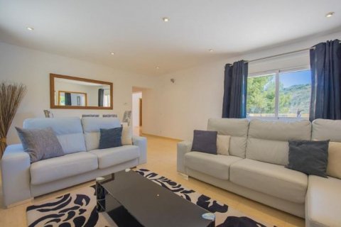 Villa en venta en Calpe, Alicante, España 4 dormitorios, 275 m2 No. 45455 - foto 10
