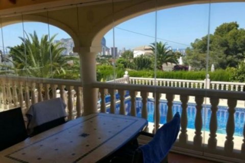 Villa en venta en Calpe, Alicante, España 3 dormitorios, 210 m2 No. 45578 - foto 2