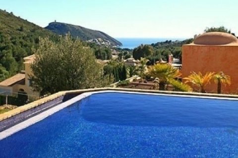 Villa en venta en Moraira, Alicante, España 3 dormitorios, 327 m2 No. 45761 - foto 1