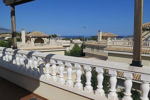 Villa en venta en La Nucia, Alicante, España 3 dormitorios, 227 m2 No. 45609 - foto 1