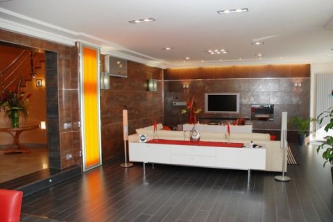 Villa en venta en Calpe, Alicante, España 4 dormitorios, 650 m2 No. 45111 - foto 8