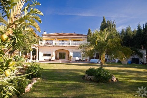 Villa en venta en Marbella, Málaga, España 4 dormitorios, 340 m2 No. 41414 - foto 1