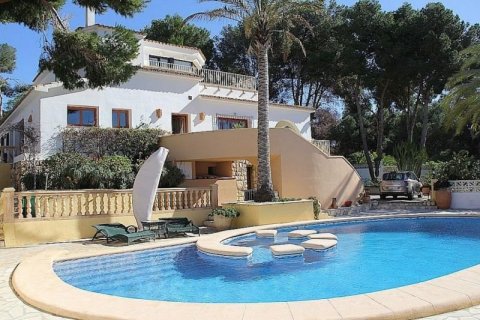 Villa en venta en Moraira, Alicante, España 4 dormitorios, 440 m2 No. 46059 - foto 1