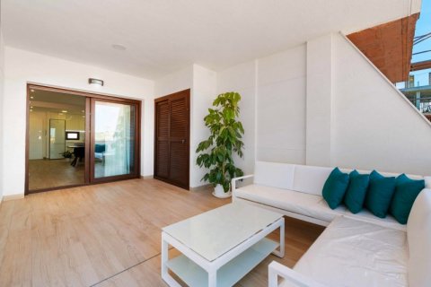 Casa adosada en venta en Torrevieja, Alicante, España 2 dormitorios, 131 m2 No. 44518 - foto 9
