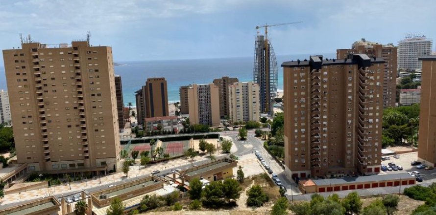 Apartamento en Benidorm, Alicante, España 2 dormitorios, 100 m2 No. 42551