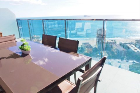 Apartamento en venta en Benidorm, Alicante, España 2 dormitorios, 105 m2 No. 42479 - foto 4