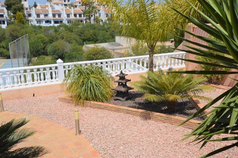 Villa en venta en Cabo Roig, Alicante, España 4 dormitorios, 187 m2 No. 41360 - foto 6