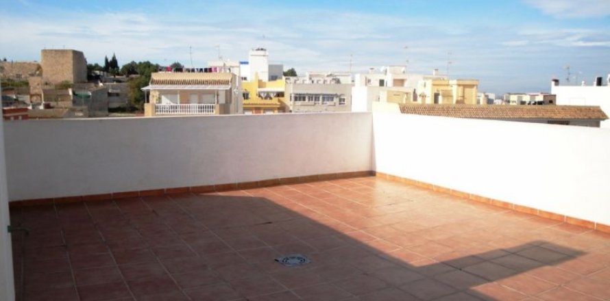 Ático en Guardamar del Segura, Alicante, España 4 dormitorios, 80 m2 No. 46087