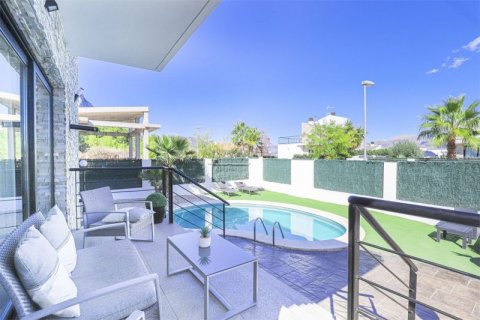 Villa en venta en Polop, Alicante, España 3 dormitorios, 180 m2 No. 41556 - foto 2