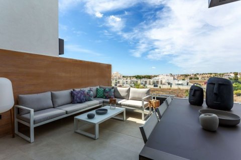 Apartamento en venta en La Zenia, Alicante, España 3 dormitorios, 105 m2 No. 44623 - foto 2