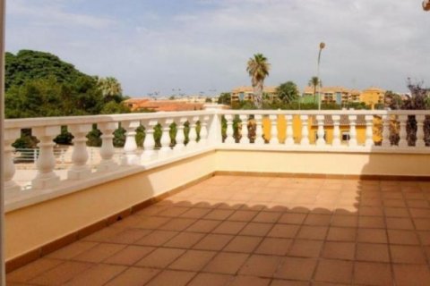 Villa en venta en Dénia, Alicante, España 4 dormitorios, 305 m2 No. 46001 - foto 6