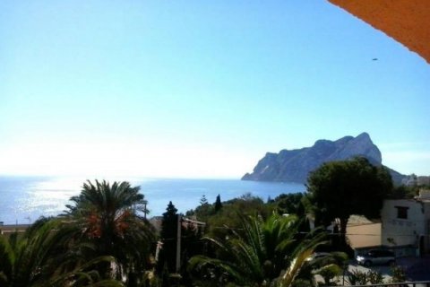 Villa en venta en Calpe, Alicante, España 3 dormitorios, 300 m2 No. 45382 - foto 4