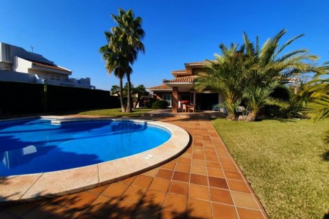 Villa en venta en Benidorm, Alicante, España 7 dormitorios, 650 m2 No. 42610 - foto 3