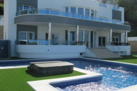 Villa en venta en Jávea, Alicante, España 5 dormitorios, 828 m2 No. 44378 - foto 2